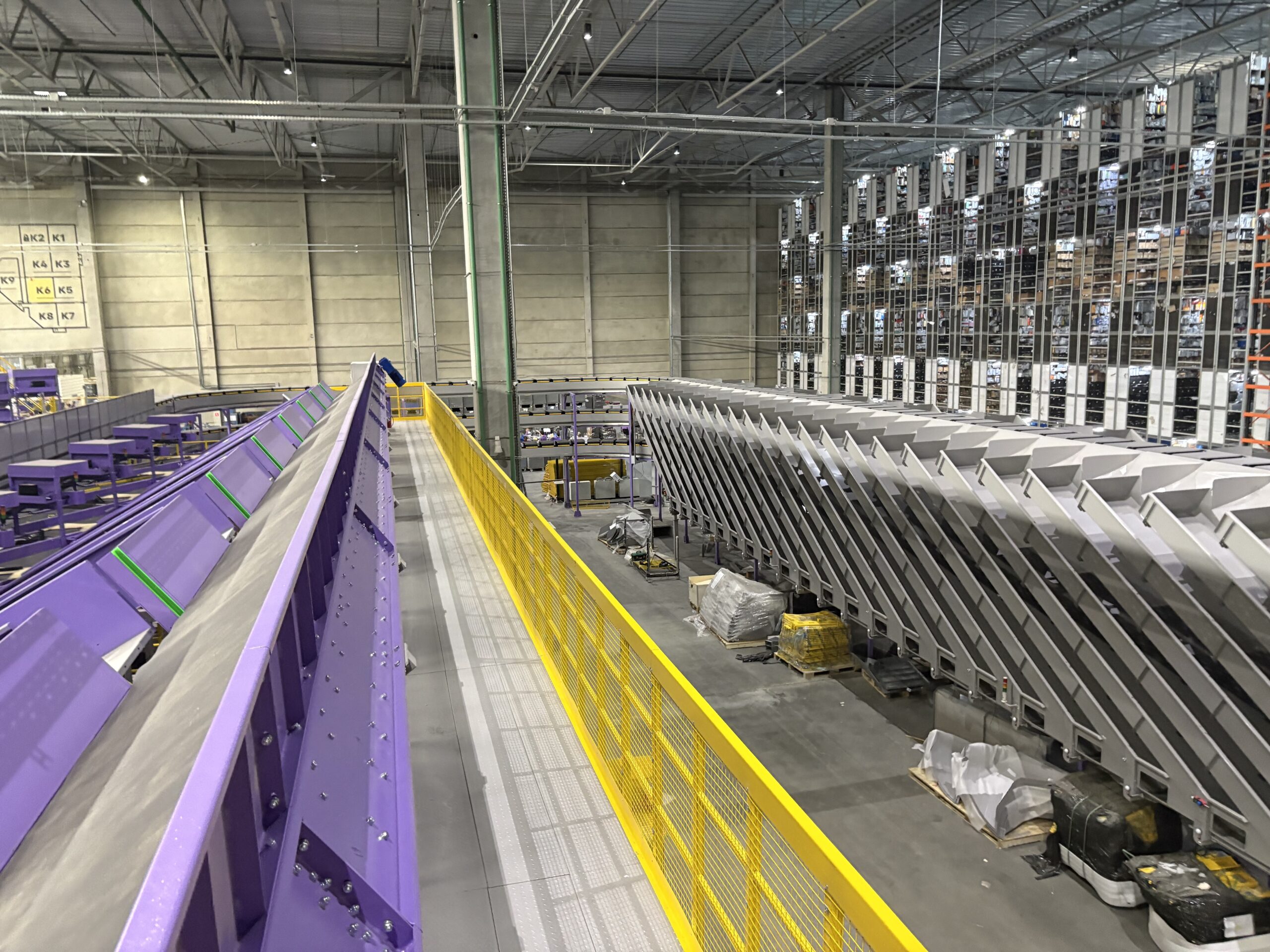 Truelisort OEM Cross Belt Sorter Reliable Logistics Automation with 0.1g Accuracy Customized Conveyor Scale
