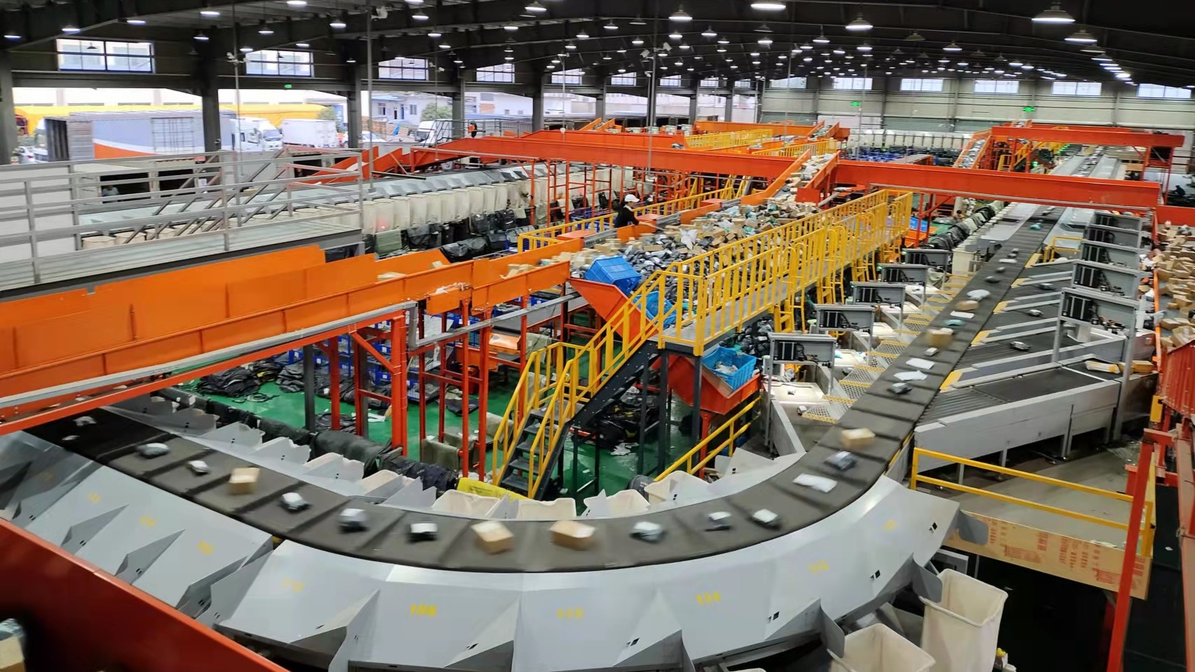 Truelisort Top Quality Professional Design Efficient E-commerce Linear Cross Belt Sorter Logistics Package Conveyor Cross Belt Sorter