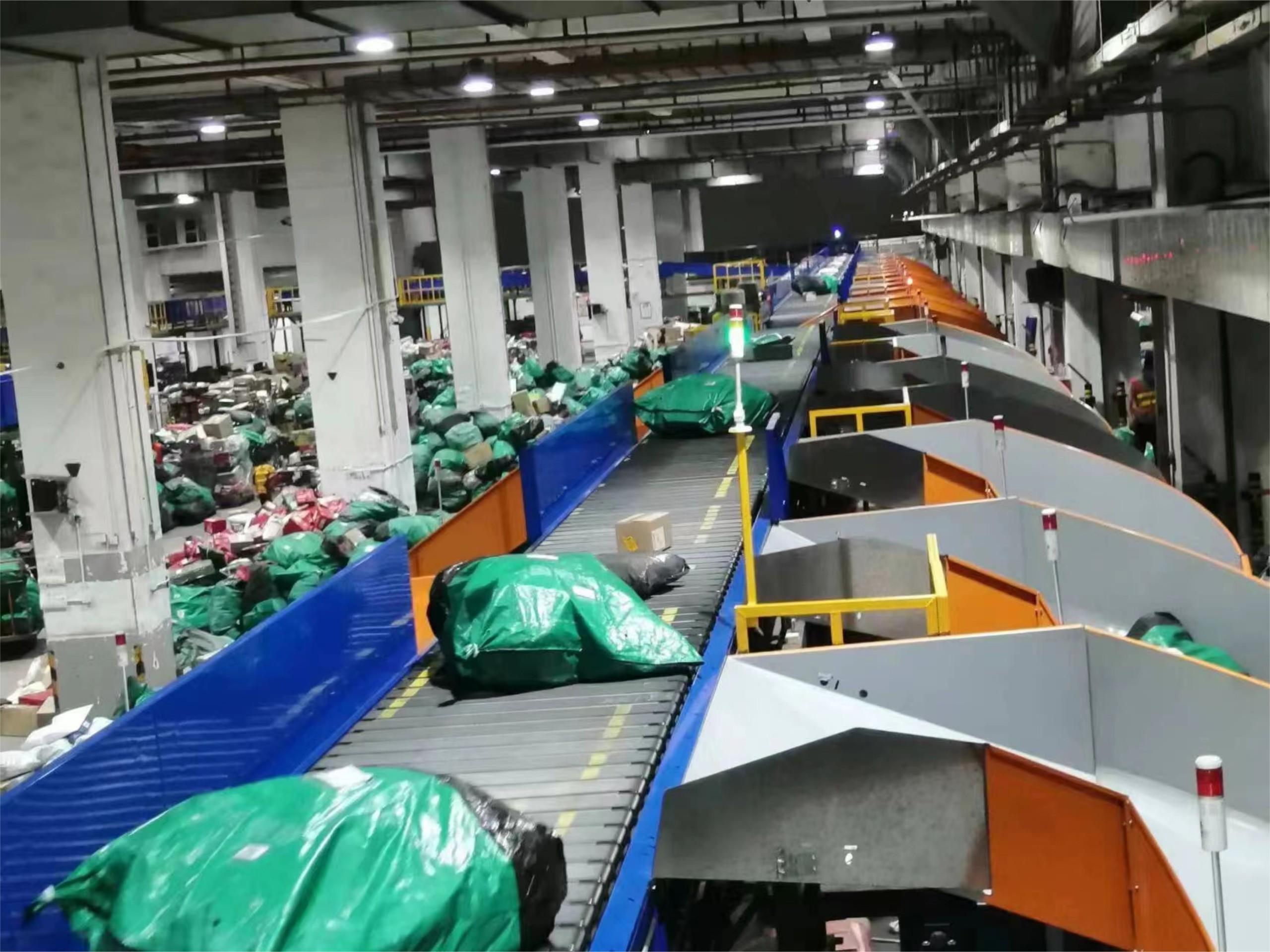 Truelisort Cost Effective Narrow Belt Cross Sorting Machine for Enhanced Logistic Performance and Speed