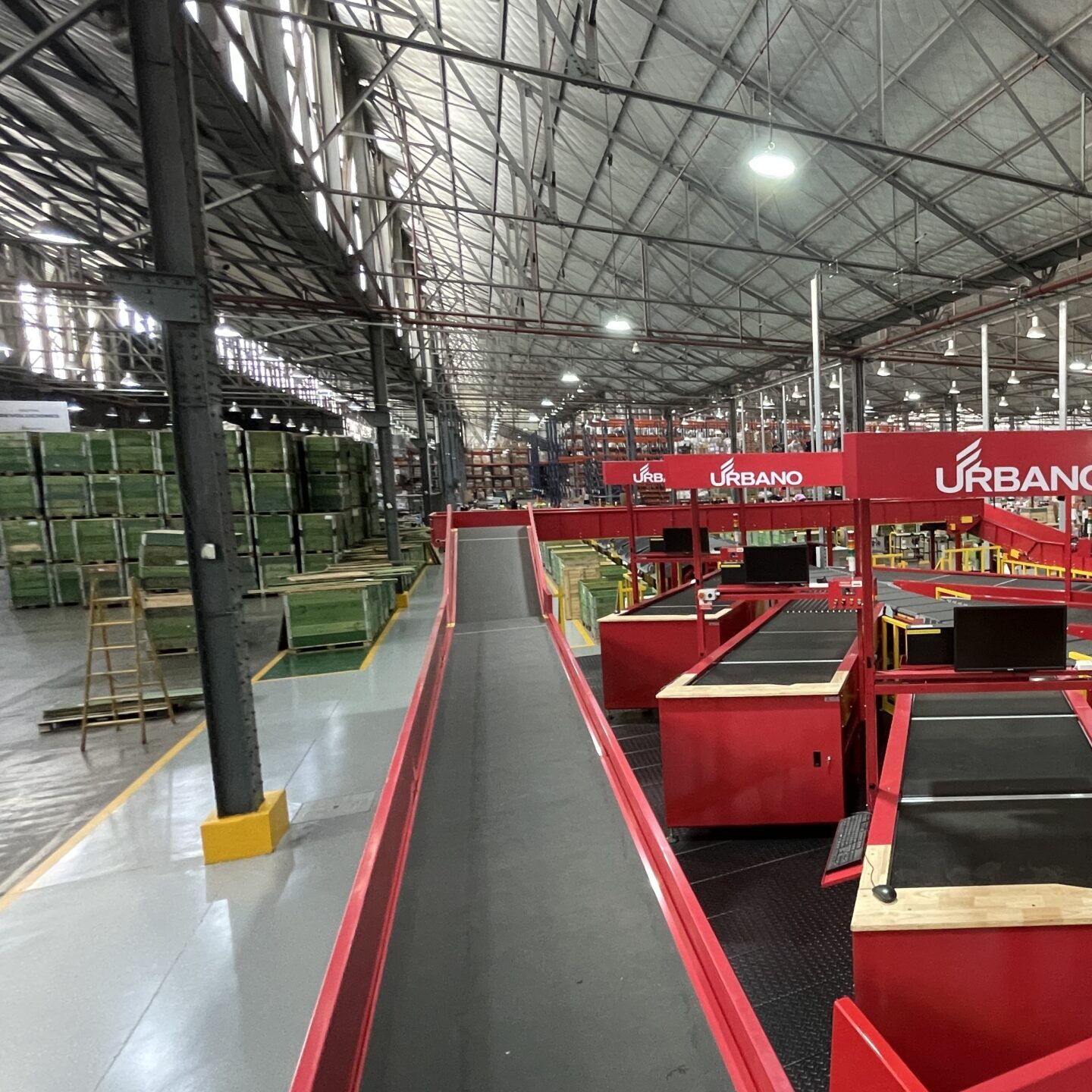 Truelisort Top Quality Professional Design Efficient E-commerce Linear Cross Belt Sorter Logistics Package Conveyor Cross Belt Sorter