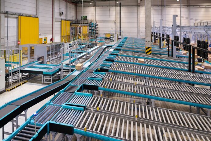 Truelisort High Quality Roller Conveyor Motorized Roller Assembly Line for Parcel Sorting