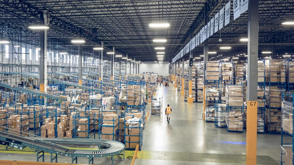 E-commerce fulfillment centers